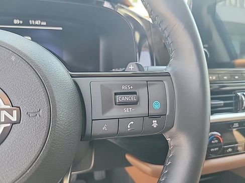 Used 2022 Nissan Pathfinder Platinum w/ Cargo Package FWD image 25