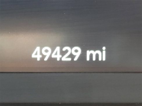 Used 2019 Jeep Cherokee Latitude w/ Popular Appearance Group image 19