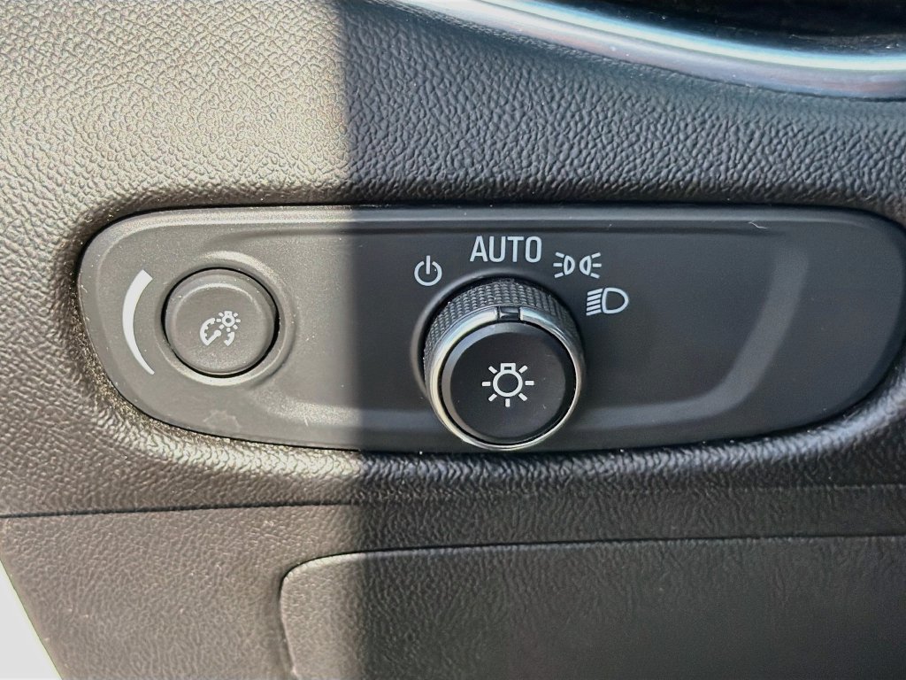 Used 2024 Chevrolet Malibu LT FWD image 27