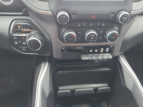 Used 2022 RAM 1500 Big Horn AWD/4WD image 13