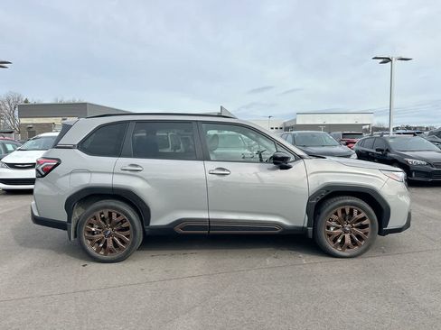 Used 2025 Subaru Forester Sport image 14