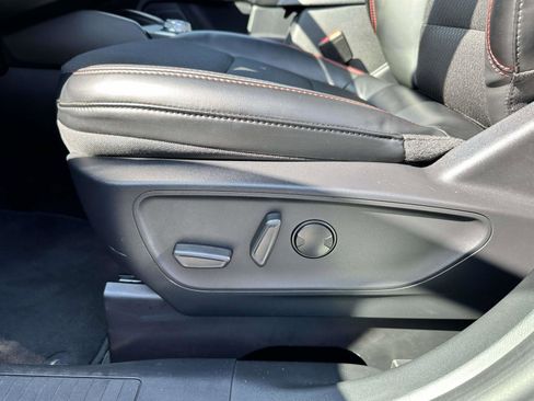 Used 2025 Ford Escape ST-Line w/ Tech Pack #1 image 11