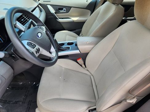Used 2014 Ford Edge SE w/ Equipment Group 101A FWD image 4