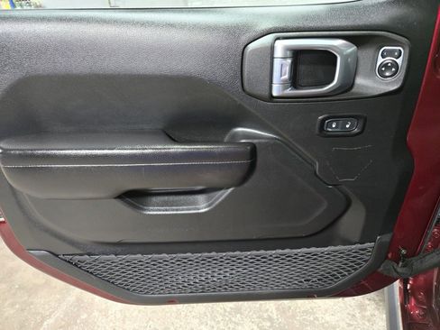 Used 2021 Jeep Wrangler Unlimited Sport image 7