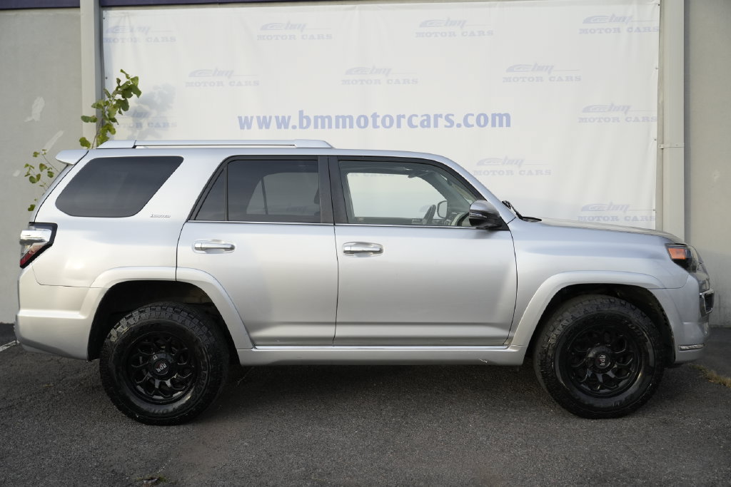 Used 2016 Toyota 4Runner Limited AWD/4WD image 7