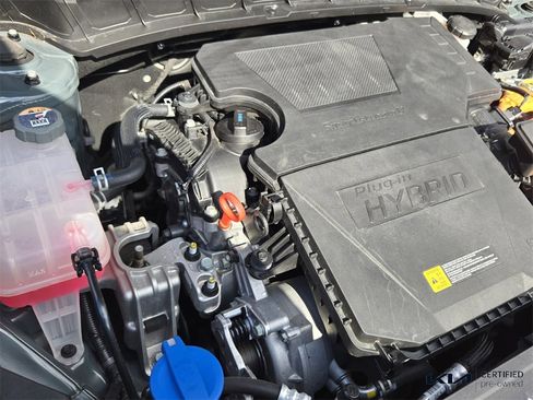 Certified 2023 Kia Niro SX Touring image 21