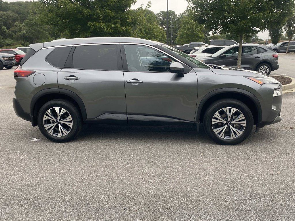 Used 2023 Nissan Rogue SV w/ SV Premium B Package AWD/4WD image 2