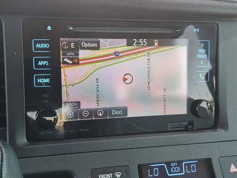Used 2017 Toyota Sienna XLE w/ XLE Navigation Package FWD image 13