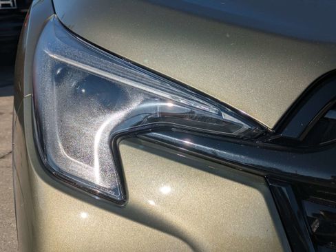 Certified 2025 Subaru Ascent Onyx Edition w/ Popular Package #2 image 10