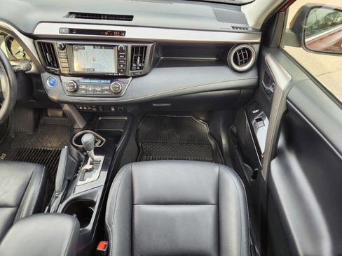 Used 2018 Toyota RAV4 Limited w/ Advanced Technology Package image 16