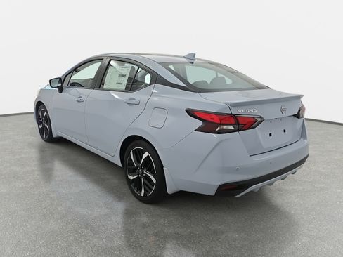 New 2025 Nissan Versa SR w/ Trunk Package image 7