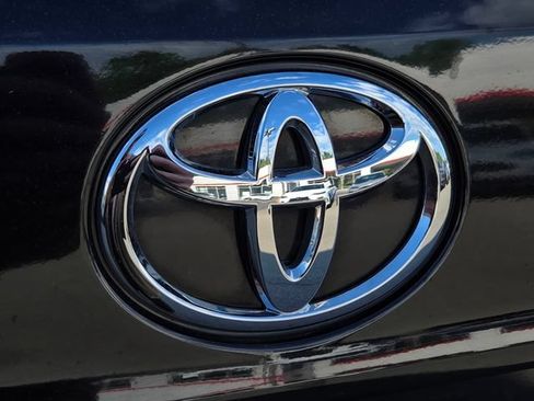 Used 2025 Toyota Highlander XSE AWD/4WD image 19