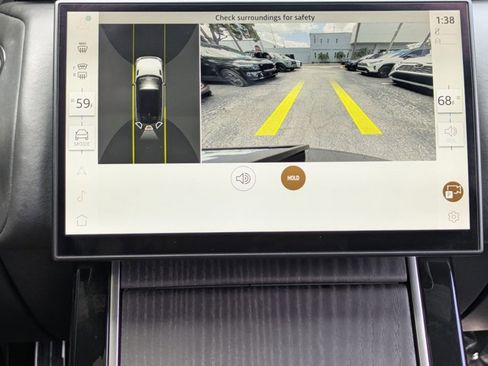 Used 2024 Land Rover Range Rover Velar Dynamic HSE image 13