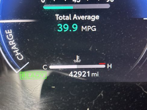 Used 2025 Toyota Camry XLE image 5