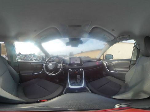 Used 2025 Toyota RAV4 LE image 40