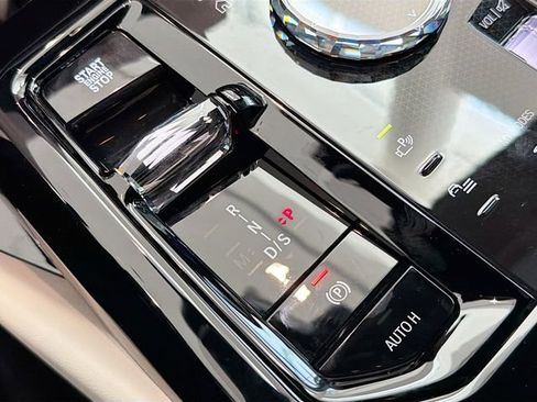 New 2026 BMW 540i xDrive w/ Executive Package image 28