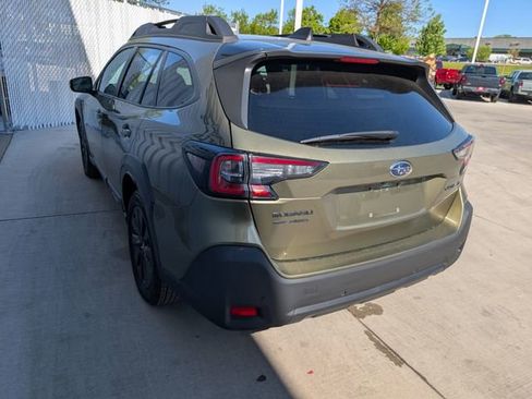 Used 2025 Subaru Outback Onyx Edition AWD/4WD image 12