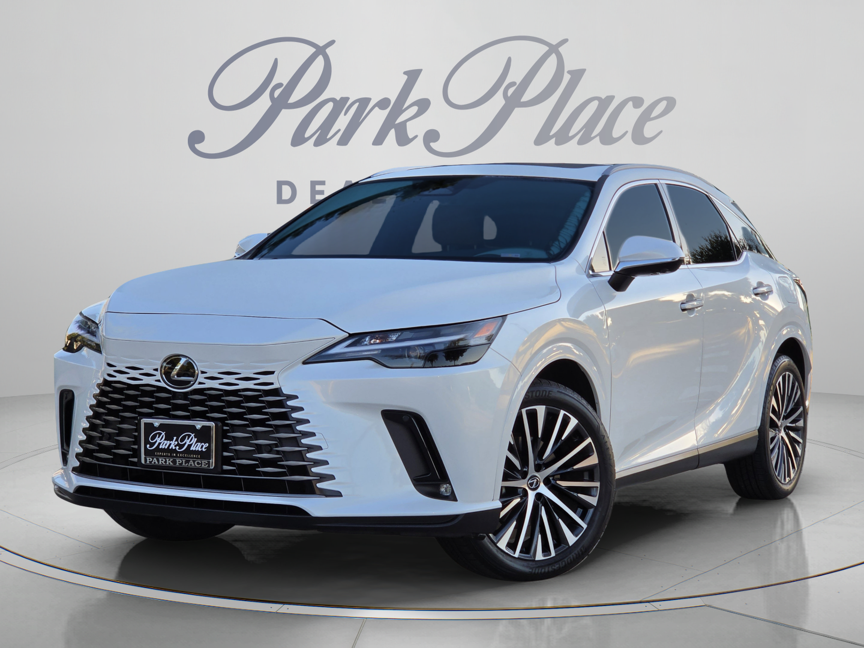 Used 2025 Lexus RX 350 Premium Plus FWD image 1