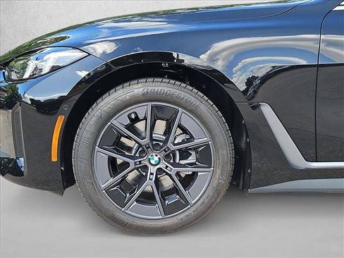 Used 2026 BMW i4 eDrive40 w/ Premium Package RWD image 22