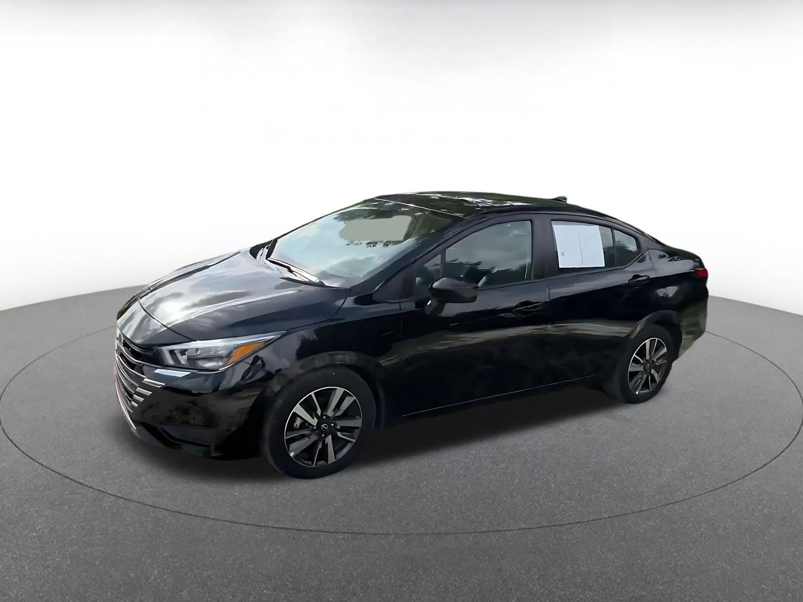 Used 2025 Nissan Versa SV FWD image 7