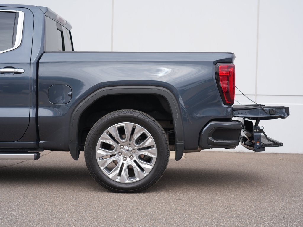 Used 2021 GMC Sierra 1500 Denali w/ Denali Premium Package AWD/4WD image 13