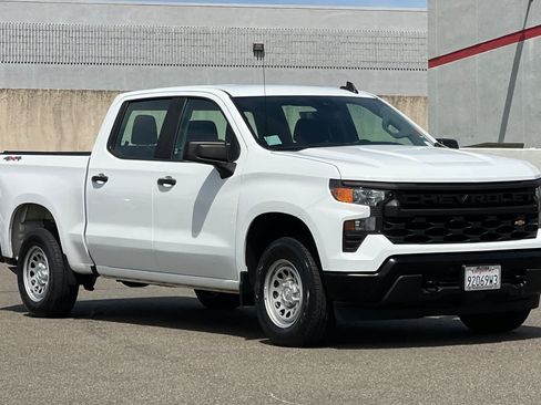 Used 2024 Chevrolet Silverado 1500 W/T w/ Trailering Package AWD/4WD image 5