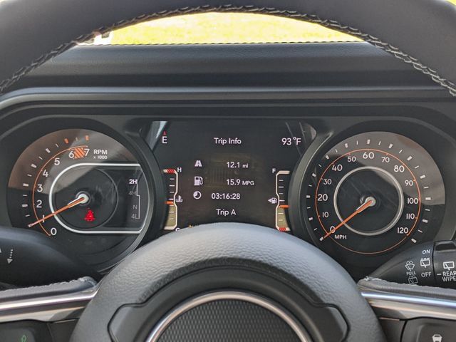 New 2025 Jeep Wrangler Unlimited Sahara AWD/4WD image 21