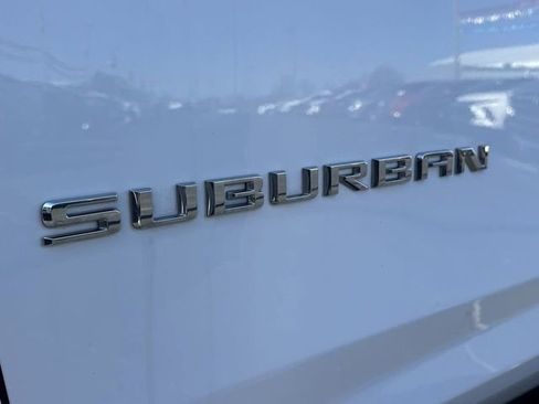 Certified 2023 Chevrolet Suburban Premier image 31