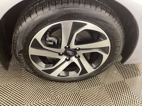 Used 2022 Subaru Legacy Limited w/ Popular Package #3 image 7