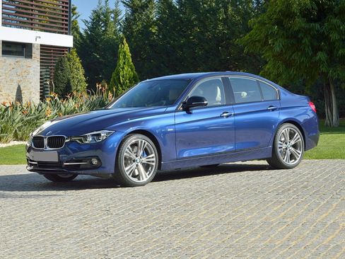 Used 2017 BMW 320i xDrive Sedan image 1