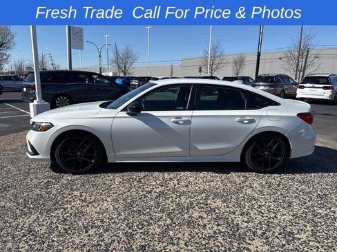 Used 2024 Honda Civic Sport image 3