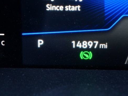 Certified 2023 Volkswagen Jetta SE w/ Panoramic Sunroof Package image 17