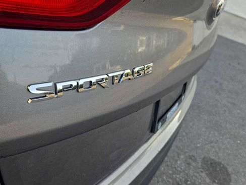 Used 2018 Kia Sportage EX w/ EX Premium Package image 13