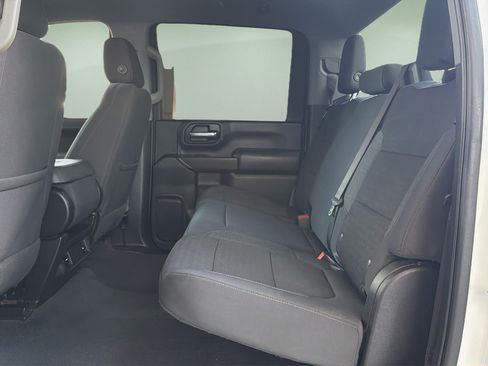 Used 2023 Chevrolet Silverado 2500 LT AWD/4WD image 17