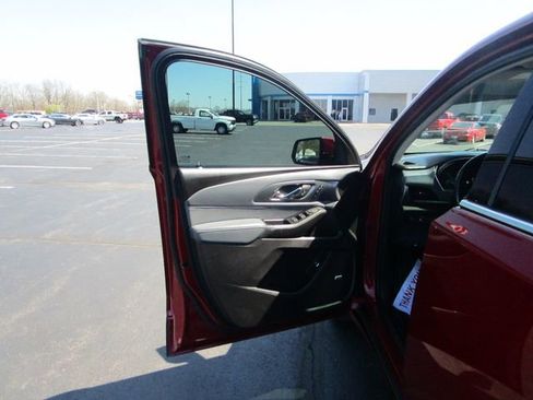 Used 2019 Chevrolet Traverse Premier w/ Driver Confidence II Package image 14