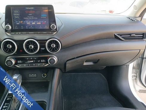 Used 2022 Nissan Sentra SR w/ Lighting Package image 17