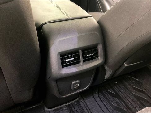 Certified 2023 GMC Terrain SLE FWD image 9