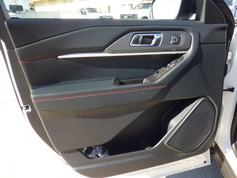 New 2026 Ford Explorer ST image 24