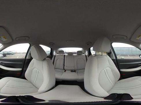 Used 2025 Hyundai Sonata SEL image 42