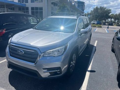 Used 2020 Subaru Ascent Limited w/ Technology Package AWD/4WD image 3