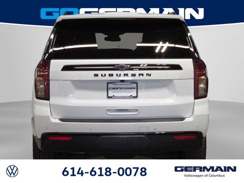 Used 2023 Chevrolet Suburban Z71 w/ Luxury Package AWD/4WD image 11