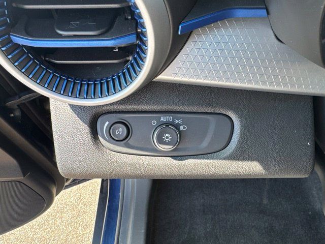 Used 2024 Chevrolet Trax LS w/ LS Convenience Package FWD image 14
