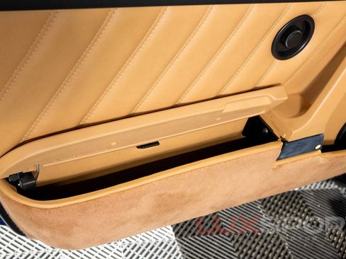 Used 1992 Porsche 911 Carrera image 17