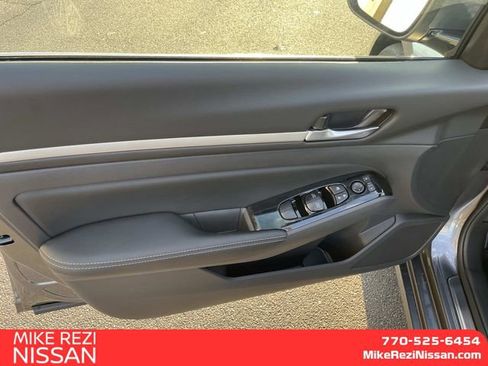 New 2025 Nissan Altima 2.5 SL image 10