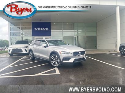Used 2025 Volvo V60 B5 Cross Country Plus