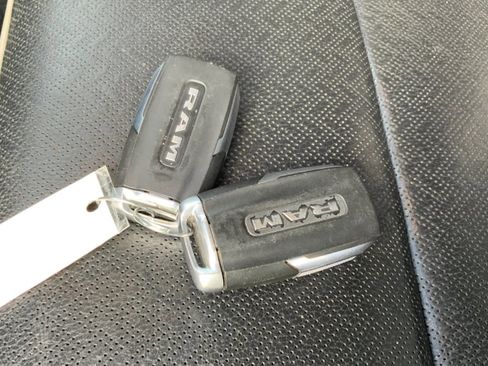 Used 2021 RAM 1500 Laramie image 38