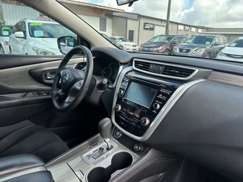 Used 2017 Nissan Murano S AWD/4WD image 8