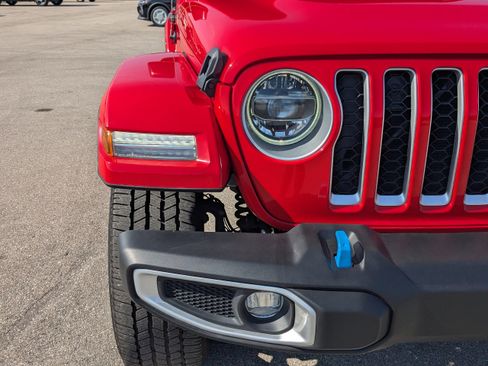 Used 2022 Jeep Wrangler Unlimited Sahara image 11