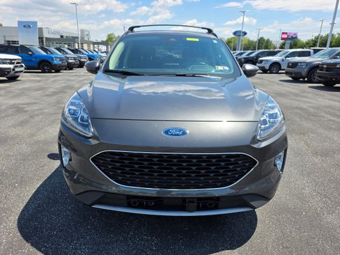 Used 2020 Ford Escape Titanium FWD image 8