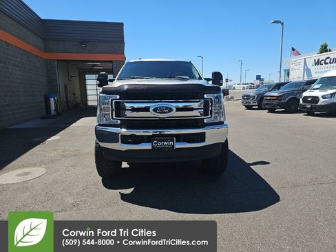 Used 2019 Ford F250 XLT AWD/4WD image 9